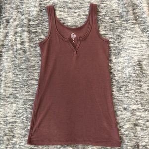 Fitted XXS tank top.